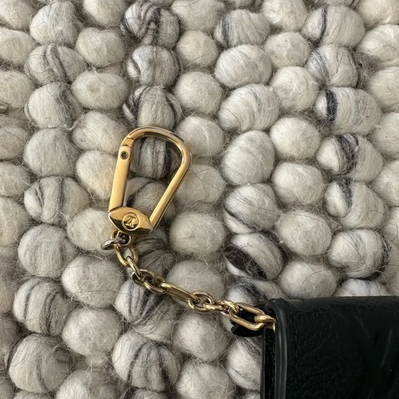 LV black leather authentic Empriente Key Pouch - Picture 3 of 9
